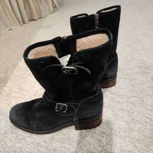 UGG Black Suede Shearling-Lined Mid-Calf Heeled Boots